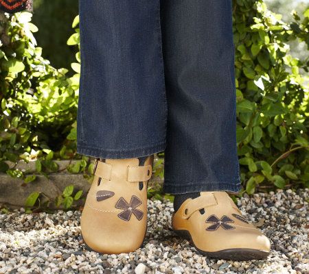 Weil by Orthaheel Deva Orthotic Leather Mule w/Floral Detail