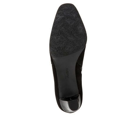 Trotters Jada Booties