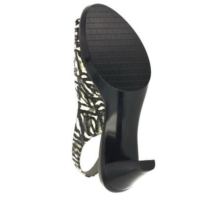 Bella Vita Wren Printed Leather Peep Toe Pumps