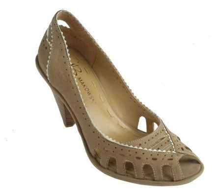 B. Makowsky Leather Perforated Heels with Contrast Detail - A213901