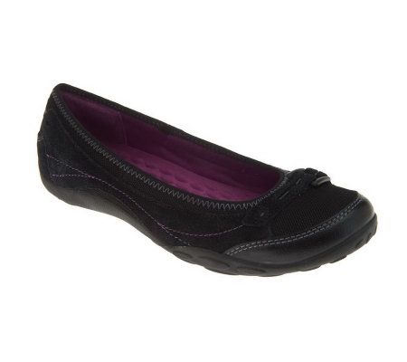 Clarks Privo Haley Lark Nubuck Skimmers w/ Contrast Stitch Detail - A230201