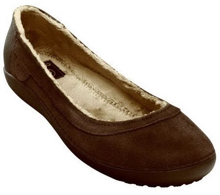 Crocs Berryessa Suede Leather Flats - A326102