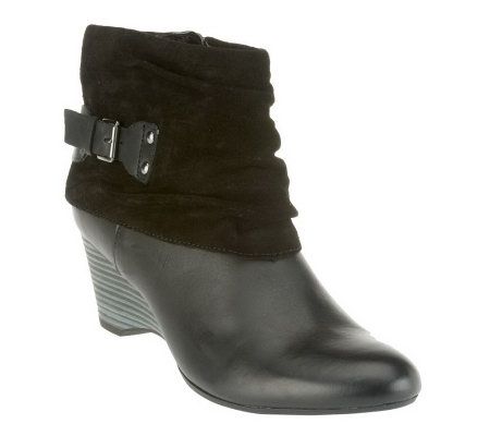 Clarks Artisan Trolley Twirl Leather & Suede Ankle Boots - A226703