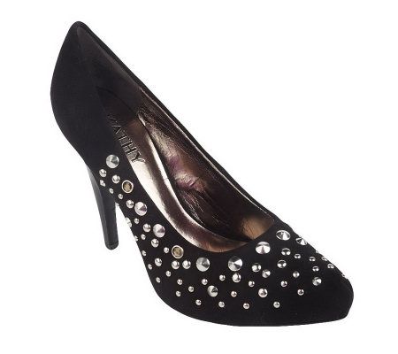 Kathy Van Zeeland Pumps with Studs - A211304