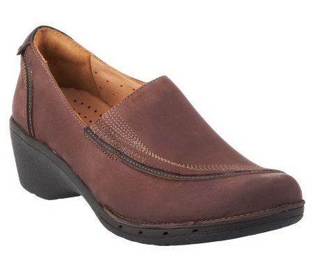 Clarks Unstructured Un.Robin Leather Slip-on Shoes - A226004