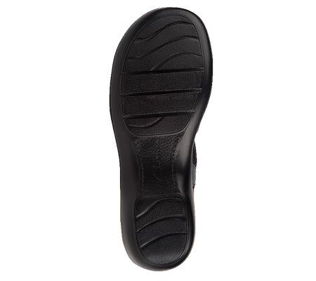 Clarks Bendables Ina Jewel Fisherman Sandals