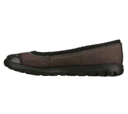 Skechers Womens On the GO Presta Slip-on Shoes