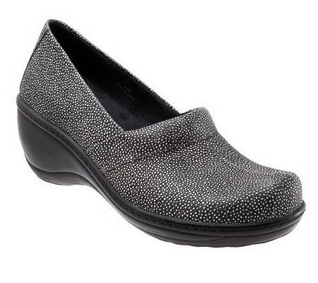 SoftWalk Melody Clogs - A321708