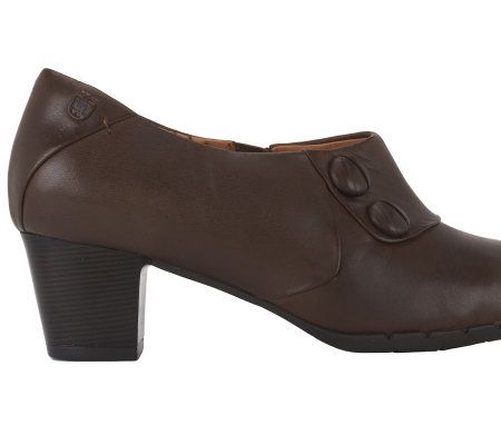 Clarks Unstructured Un.Timeless Leather Shooties