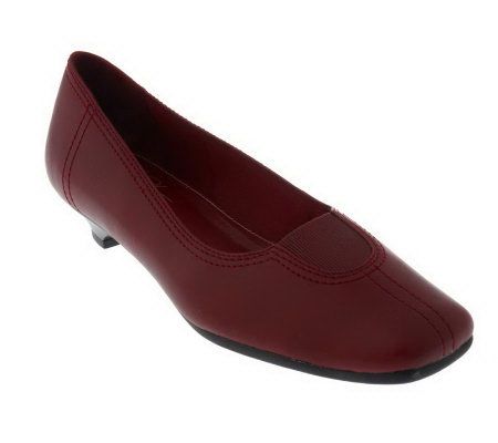 LifeStride Smooth Center Goring Low Heel Shoes - A84015