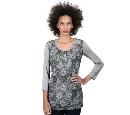LOGO by Lori Goldstein Printed Front Top with 3/4 Sleeves - A203617