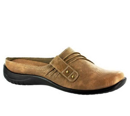 Easy Street Holly Comfort Clogs - A325120
