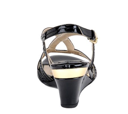 Sofft Paharita Wedge Sandals