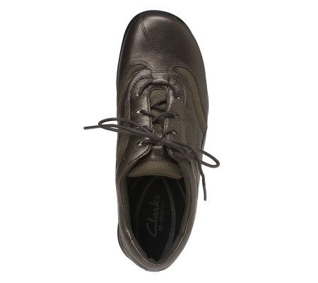 Clarks In Motion Hike Leather Lace-up Walking Shoes