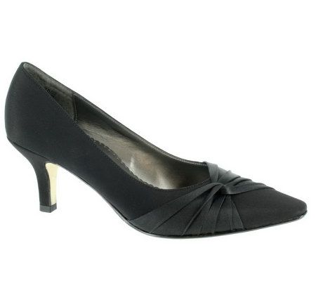 Bella Vita Geyser Gathered Overlay Pumps - A314324