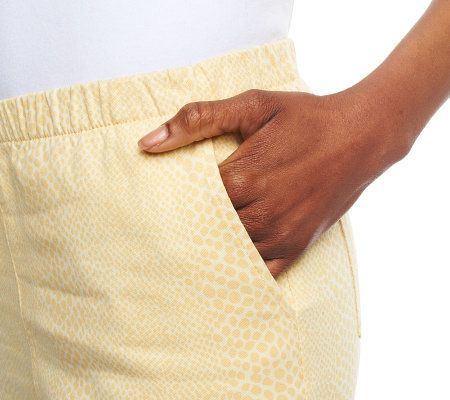 Denim & Co. Classic Waist Stretch Twill Cobra Print Capri Pants