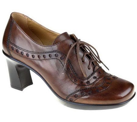 Earth Periwinkle Lace-Up Pumps - A325328