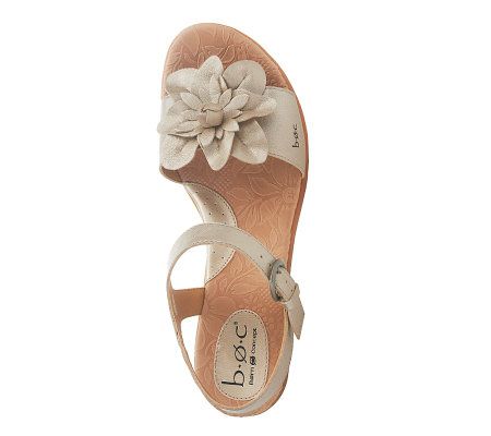 B.O.C. by Born Karlyn Leather Flower Detail Sandals