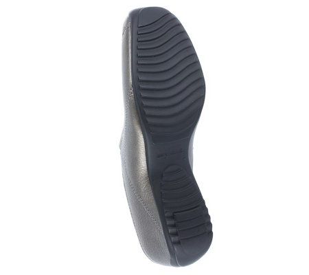 Easy Street Target Comfort Clogs