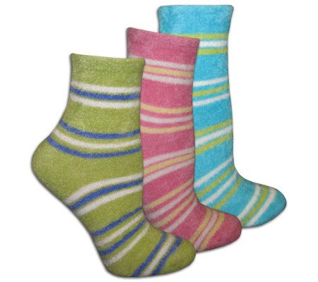 Oasis Womens 3-Pair Striped Buttercreme Crew w/ Aloe - A206635