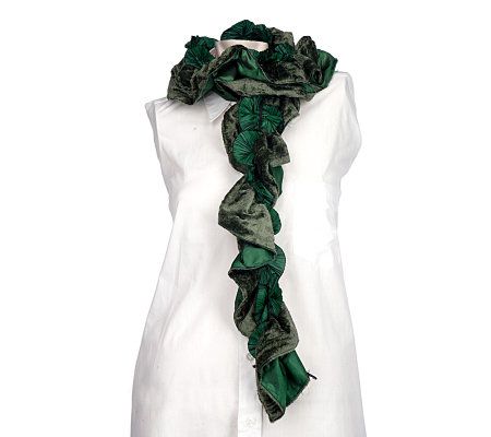 Accessory Street Velvet Ruffled 6 x 50 1/4 Boa W/ Pleating - A93935