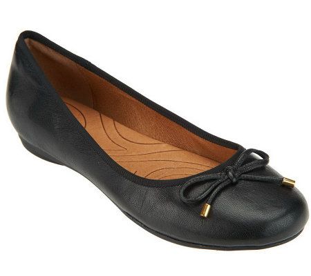 Clarks Indigo Plush Rosie Leather Ballet Flats with Bow Detail - A226236