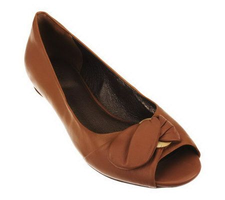 Clarks Artisan Demure Flare Peep Toe Flats - A221441