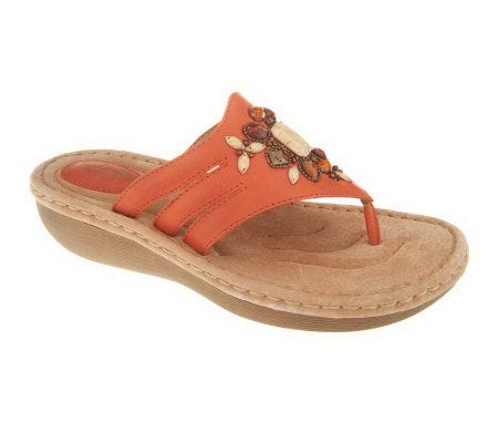 Clarks Artisan Amaya Yarrow Leather Thong Sandals with Jewel Detail - A230244
