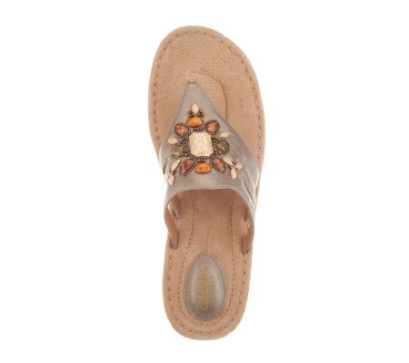 Clarks Artisan Amaya Yarrow Leather Thong Sandals with Jewel Detail