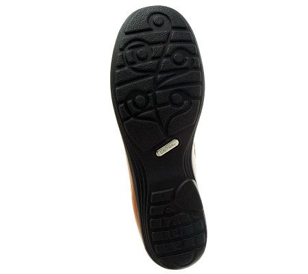 Aetrex Tiana Leather Slip-on Loafers w/ Woven Detail