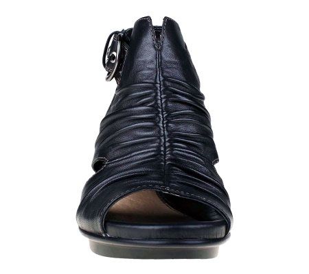 Earth Bonsai Too Sandals