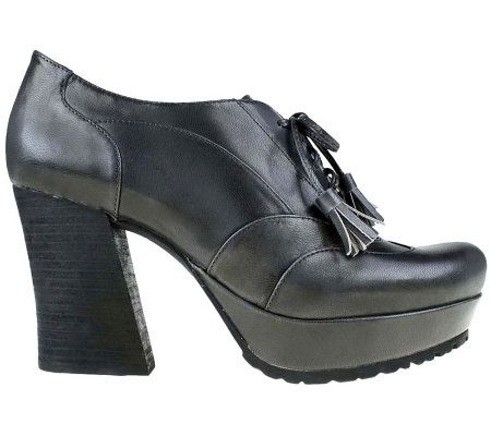 Earthies Skellig Lace Up Leather Platform Pumps