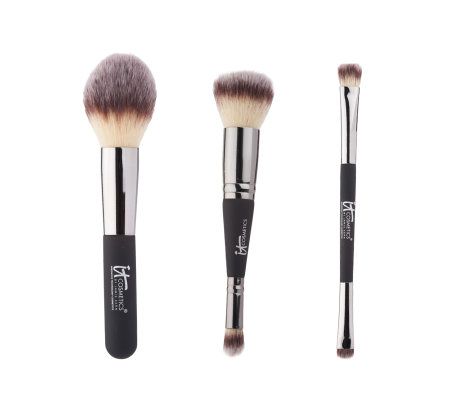 It Cosmetics Essentials Full Size Face & Eye Brush Trio - A234857