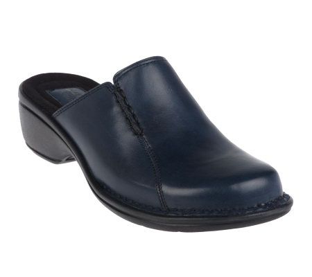 Clarks Artisan Mill Abbey Leather Slip-on Clogs - A202960