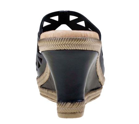 Earth Sugarpine Slide Sandals