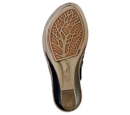 Earth Sugarpine Slide Sandals