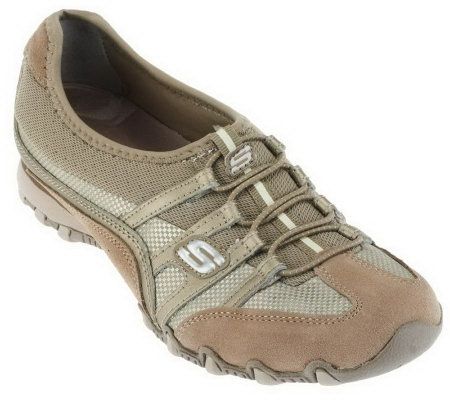 Skechers Leather and Mesh Wedge Bottom Bungee Shoes - A224563