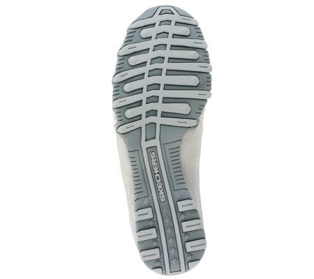 Skechers Leather and Mesh Wedge Bottom Bungee Shoes