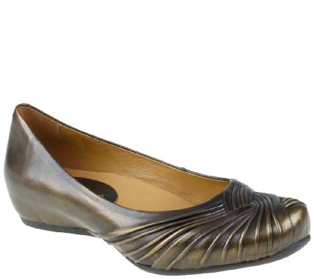 Earthies Vanya Leather Flats - A325964