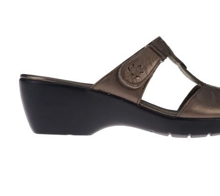 Clarks Bendables Ella Chorus Leather T-Strap Slides