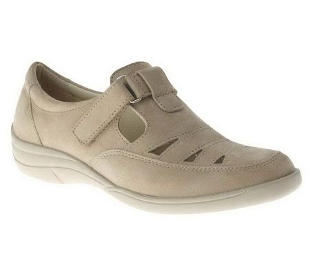 Spring Step Style Leap Leather T-strap Shoes - A328668