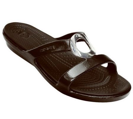 Crocs Womens Sanrah Patent Sandals - A327870