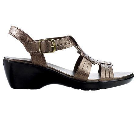 Clarks Bendables Ella Chamber Leather Sandals