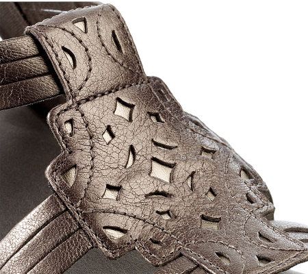 Clarks Bendables Ella Chamber Leather Sandals