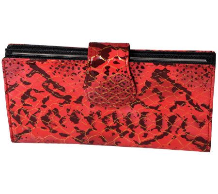 Journee Collection Womens Snake-Print Clutch Wallet - A317478