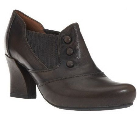 Earthies Lavarra Leather Shooties with Button Detail - A229679