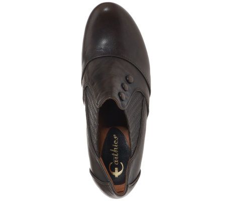 Earthies Lavarra Leather Shooties with Button Detail