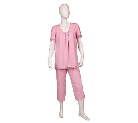 Brajama V-Neck Capri PJ Set with Soft Cup Bra - A321381
