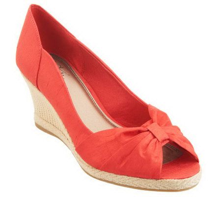 LifeStride Rhonda Peep-toe Wedges with Ruching Detail - A231283