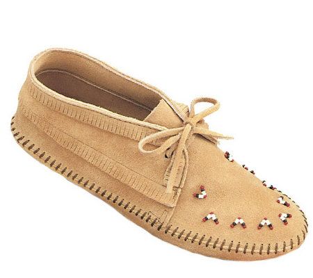 Minnetonka Womens Beaded Ankle Boots - A245584